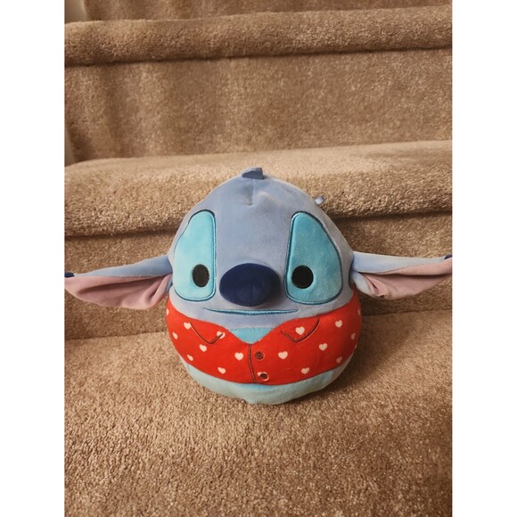 Disney Stitch Valentine's Day 2022 Squishmallow 9" Tall - Picture 1 of 6